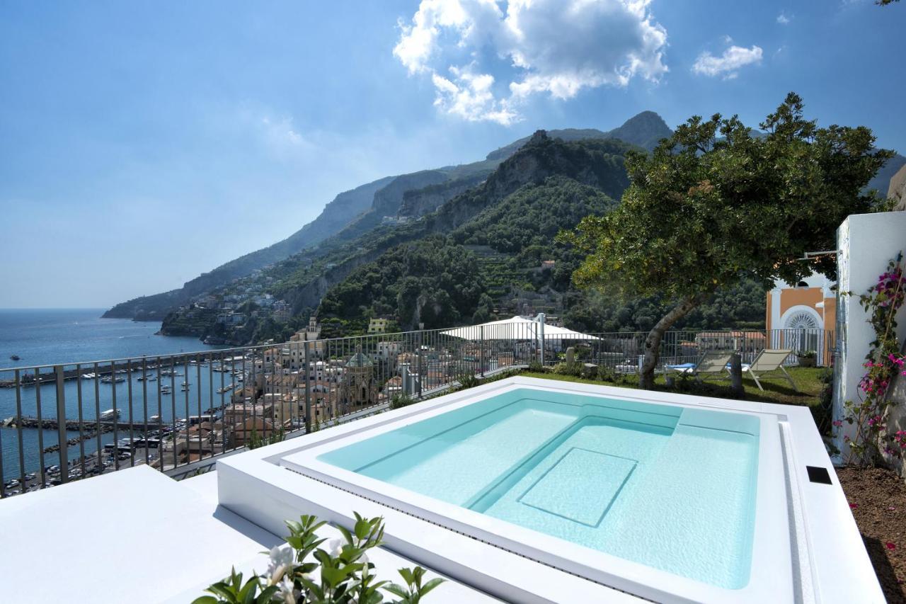 Amore Rentals - Palazzo Della Storia Amalfi Exterior foto